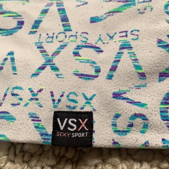 Victoria’s Secret VSX Foldover Capri Leggings - Picture 9 of 11